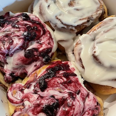 Cinnamon Roll Variety Box
