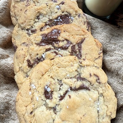Sourdough brown butter, chocolate chip cookies
