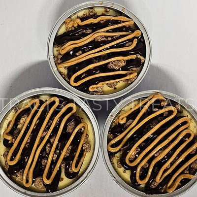 Individual Peanut Butter & Chocolate Cheesecake 