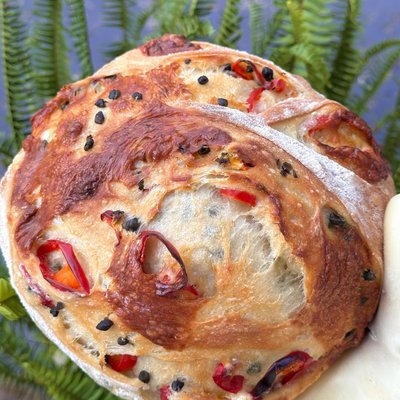Hot Pepper, Capers & Pepperjack