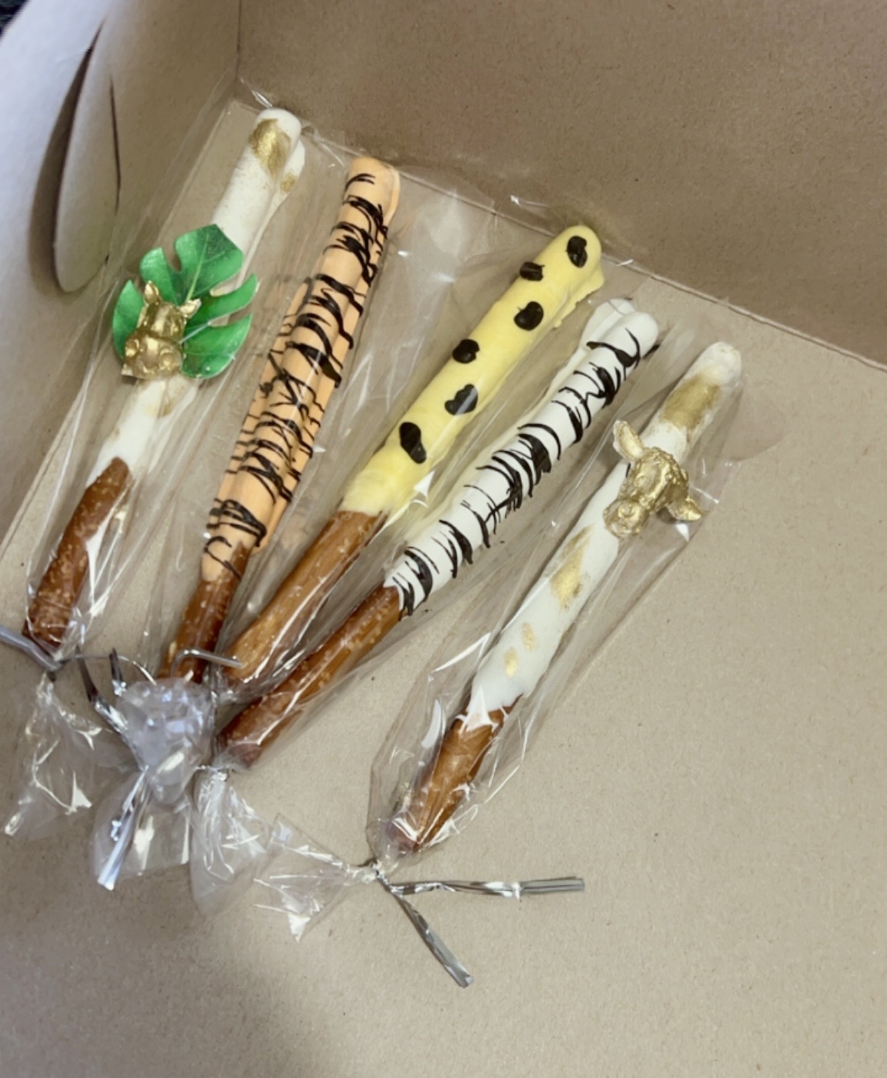 Chocolate Covered Pretzel Rods 