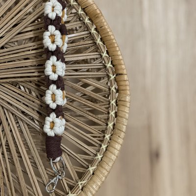 DAISY | Macrame Keychain Wristlet, Maroon 