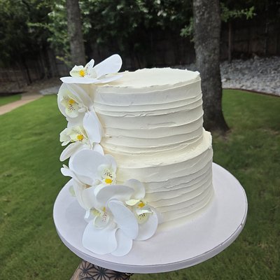 Simple Wedding Cake 