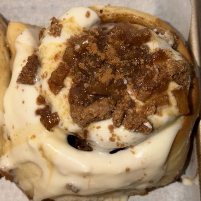Apple Spice Pie Roll