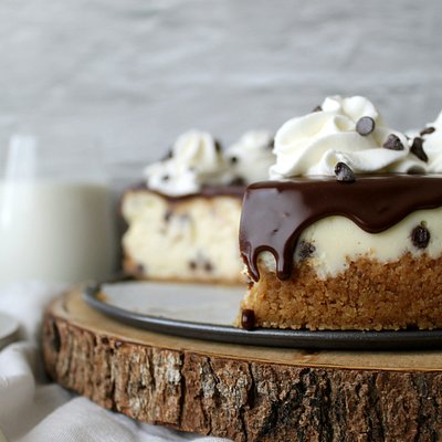 Chocolate Chip Cheesecake 