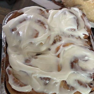 Cinnamon Rolls  4 Pack 