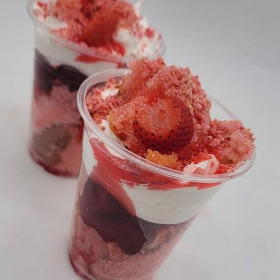Cake Parfait Cups