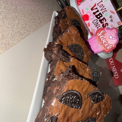 6 Pc Oreo Brownie ( 8x8 Pan) 