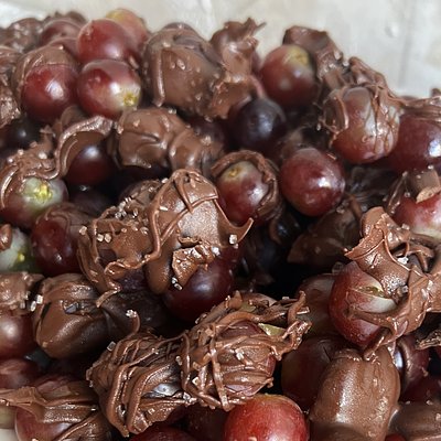 Chocolate Covered Grapes
