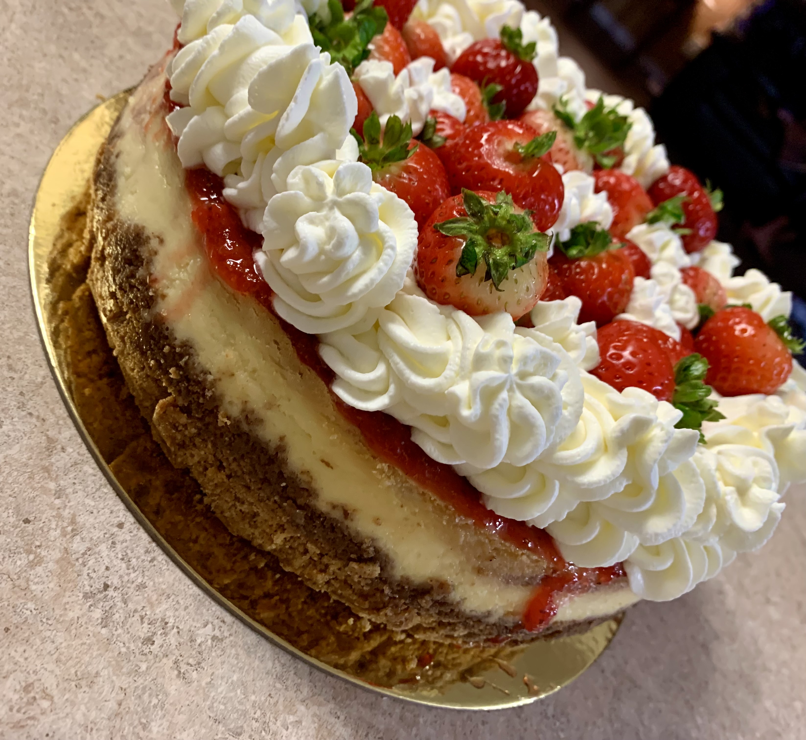 Strawberry Swirl Cheesecake 