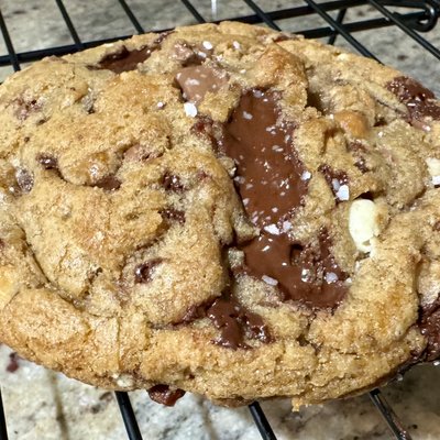 Caramel Turtle Cookies