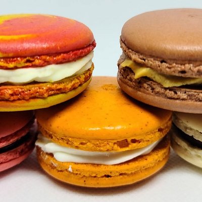 Assorted Macarons 6 Pack (Pick Your Flavors)