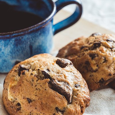 chocolate chip cookies (pack of 4)