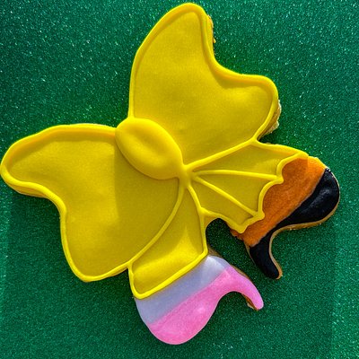 Pencil Bow Cookie 
