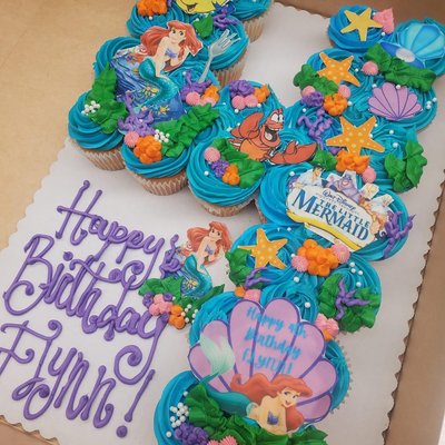 24 Count Cupcake Cake 