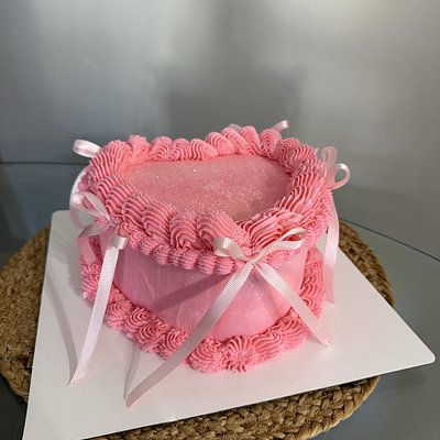8” Heart Cakes 
