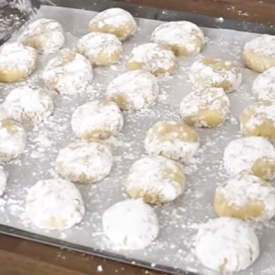 Traditional Italian Amaretti Cookies 🇮🇹