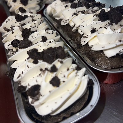 Cookies & Cream Mini Cake