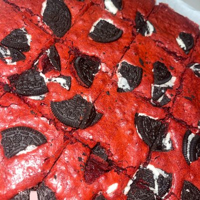 Red Velvet Brownies