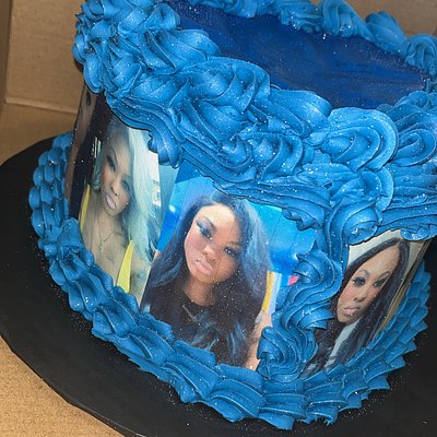 6” Heart Cake Sale W/pic & 12 Foam Cups 