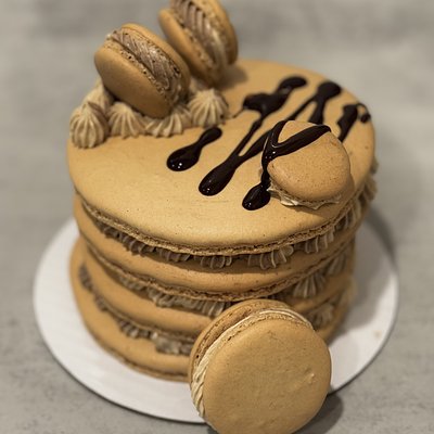 Macaron Cake