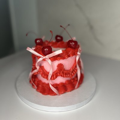Vintage Cake 4,6, 8 Inches 