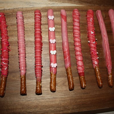Customized Chocolate Covered Pretzels