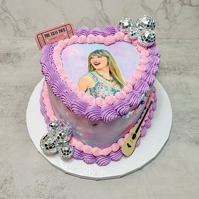 8 Inch Heart Cake 