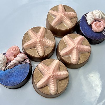 Oreos (6) Molded and Decorated (Pick your theme and colors)