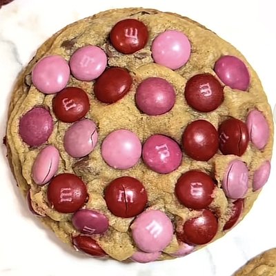 valentine's day feature - m&m choc chip cookie 