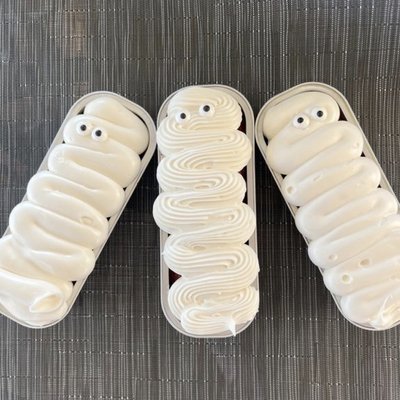 Mummy Mini Cakes (6)