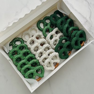 Chocolate Dipped Pretzels