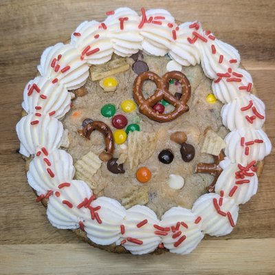 10 Inch Kitchen Sink Cookie Cake