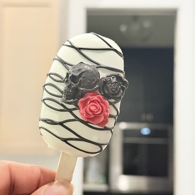 Custom Cakesicles
