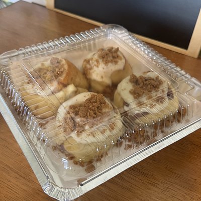 Biscoff Cinnamon Rolls - 4 Pack