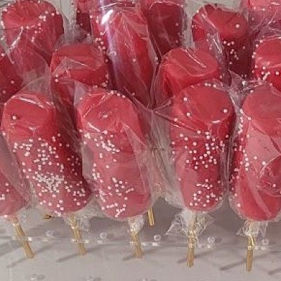 Marshmallow pops 
