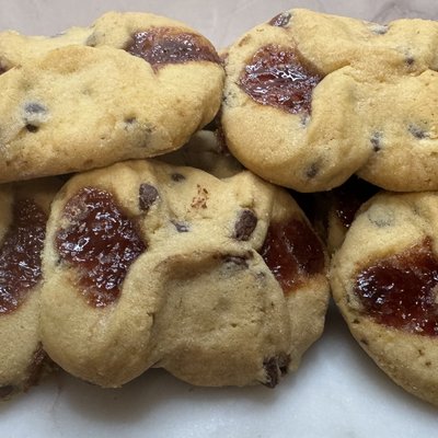 Chocolate Chip Raspberry Jelly Pinchies 