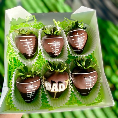 FootBall Berry Box Half Dozen