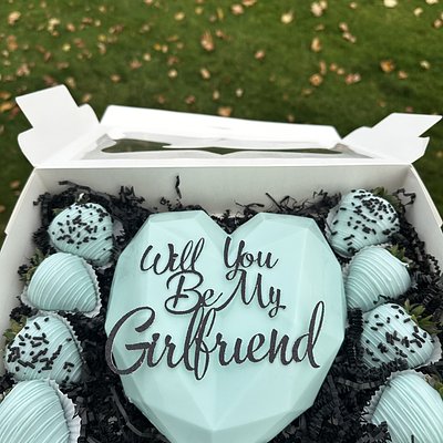 Breakable Heart + 8 Berries 