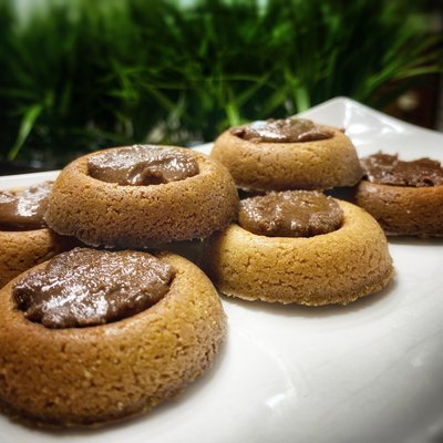 Nutella Thumbprint Cookies (12)