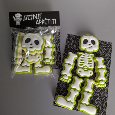 Bone Appétit Mini Skeleton Build-A-Cookie Bag 