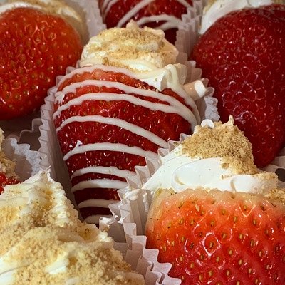 Cheesecake Stuffed Strawberries(12)