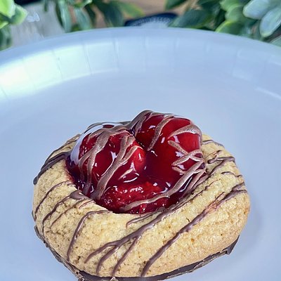 Strawberry Chocolate Cookie