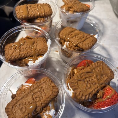 BISCOFF DESSERT CUPS 