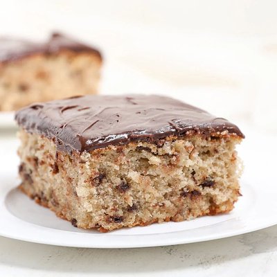 Chocolate chip banana cake