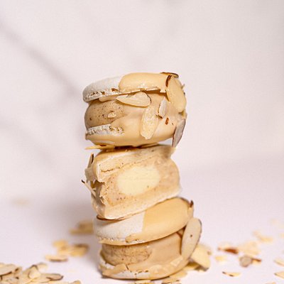 Almond White Chocolate 