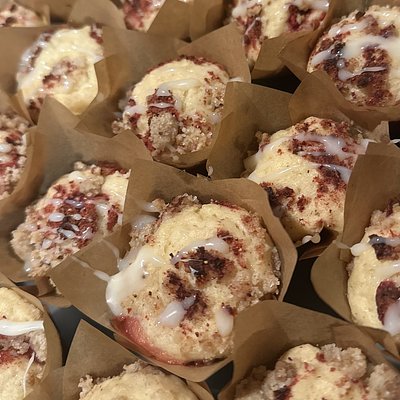 4 Pack Large Sourdough Strawberry Cheesecake Muffins 