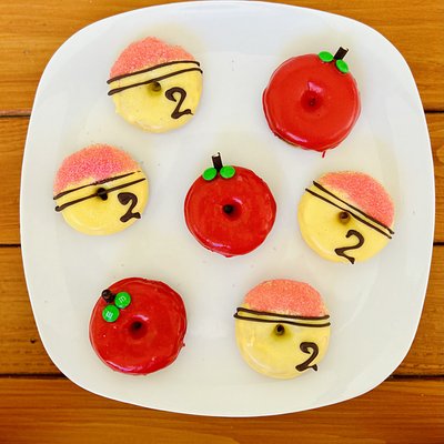 Back To School Mini Donut Cakes 