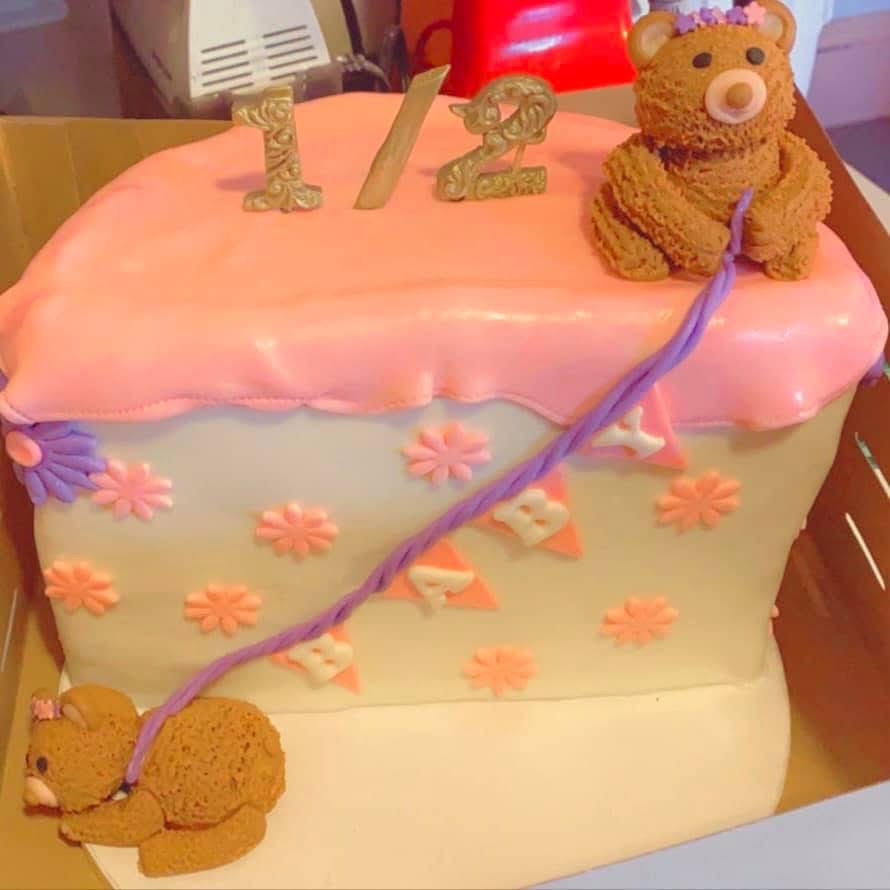 1/2 Cake (8”) 