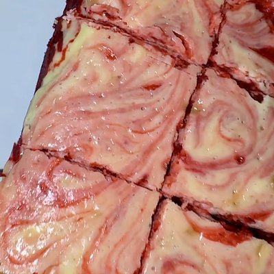 Red Velvet Cheesecake Brownie Pan